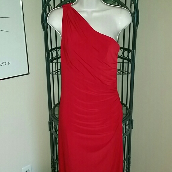Gorgeous True Red Long Formal Dress - Picture 2 of 4